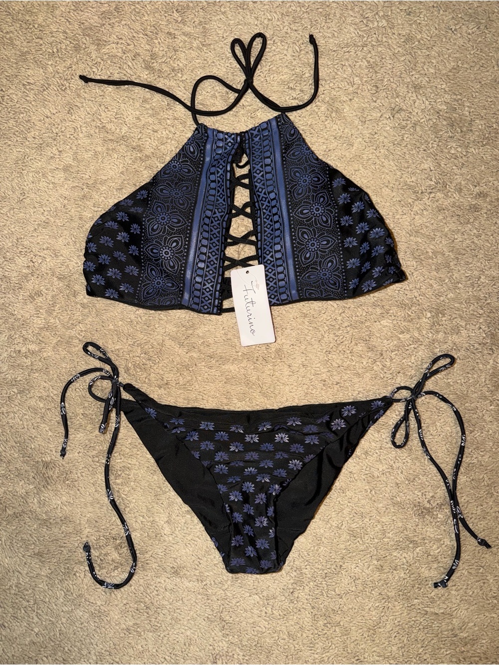 🪻🖤NWT 2-FOR-1 BLACK AND BLUISH, PURPLE PRINT REVERSIBLE STRING BIKINI🖤🪻SIZE MED